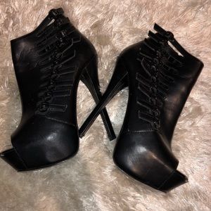 Steve Madden peep toe platform heels